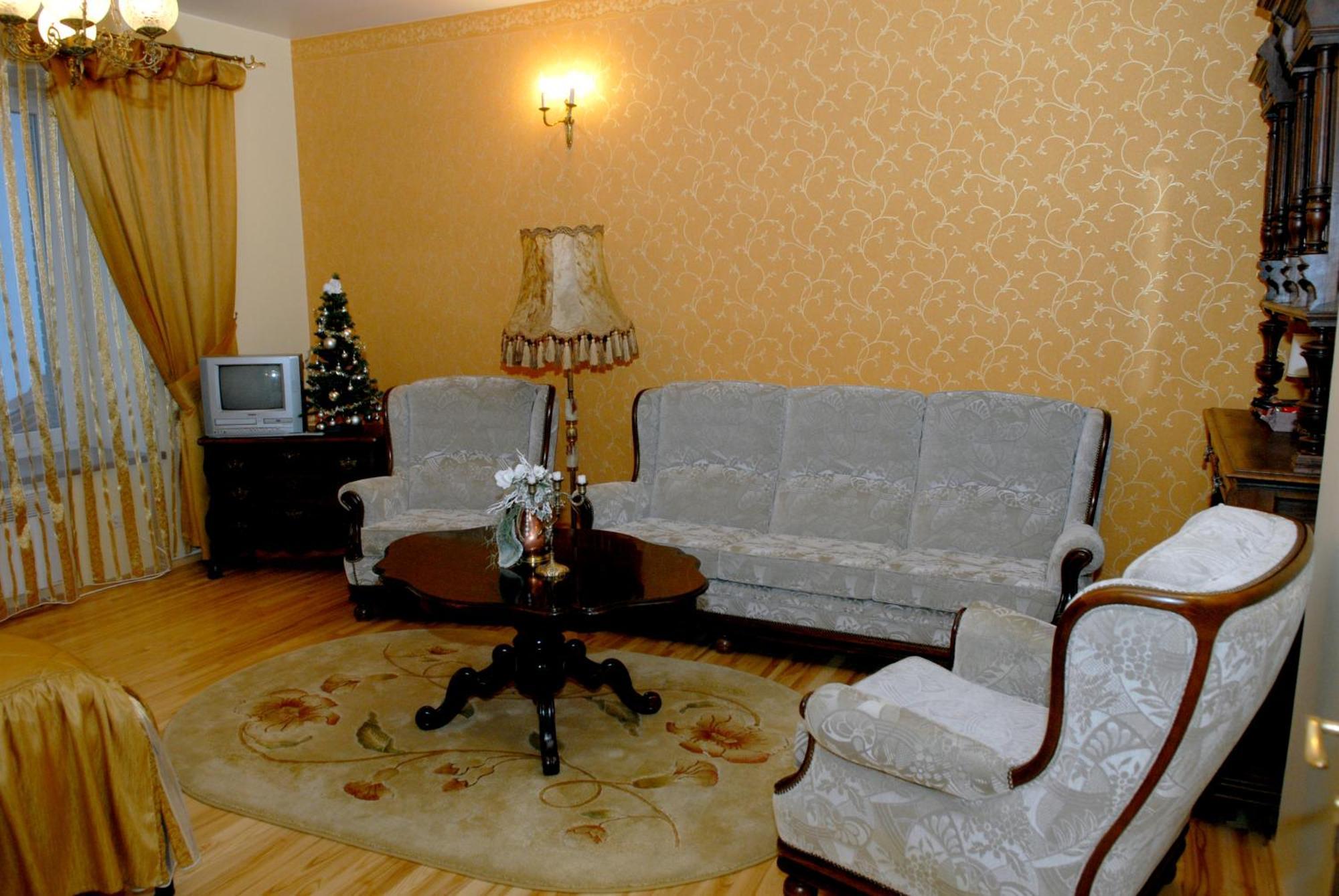 Hotel Centras Šakiai Exteriér fotografie